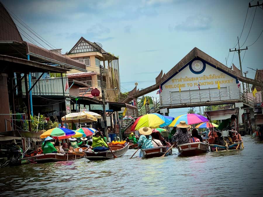 Bangkok: Private Floating Market and Train Market Experience - Damnoen Saduak Floating Market