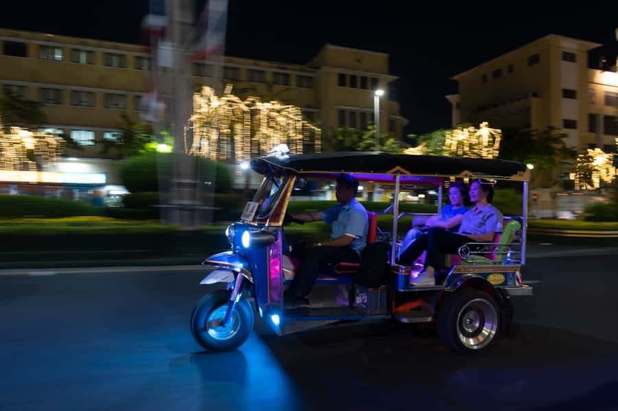 Bangkok Street Food and Night Lights by Tuk Tuk - What the $65 price really covers