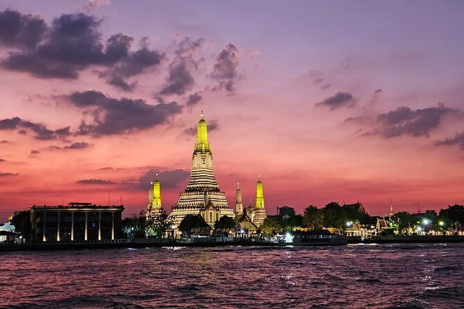 Bangkok TUK TUK Twilight Cultures Market and Food Taste - Yaowarat brings the strongest food focus
