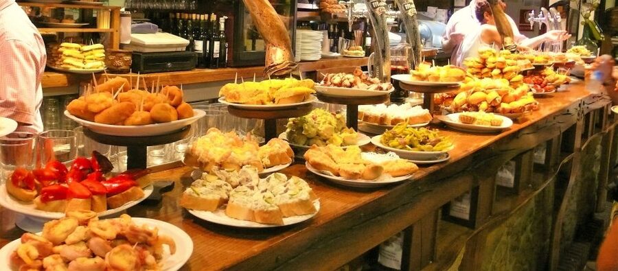 Barcelona: 4-Hour Private Market & Foodie Tour - La Rambla and La Boqueria: Barcelona’s Famous Food Stop