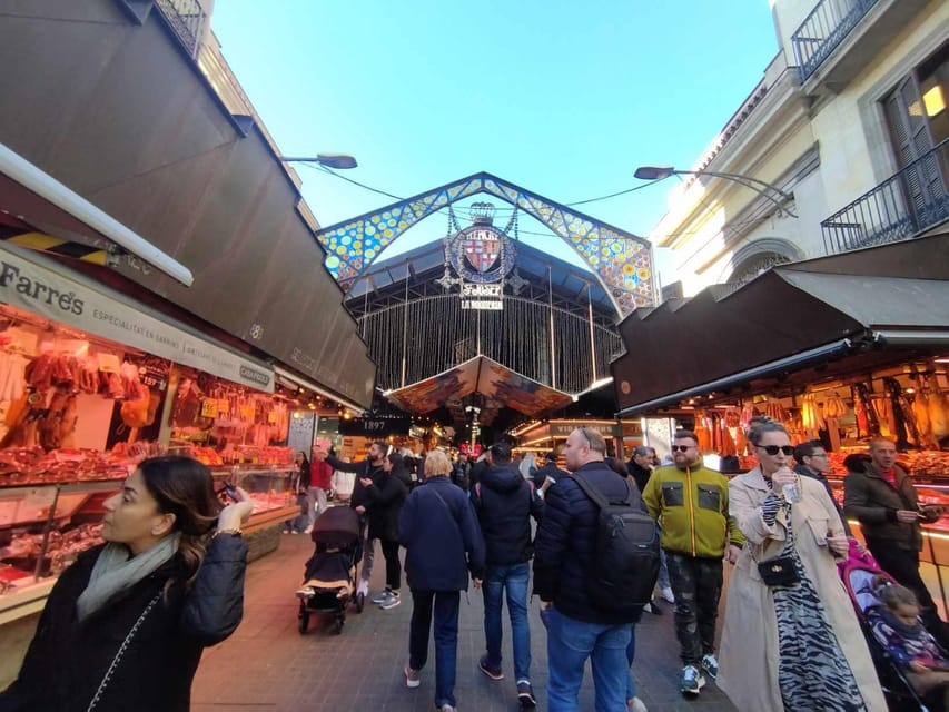 Barcelona: Boqueria Market & Barrio Gotico Street Food Tour - What the guides add to the food