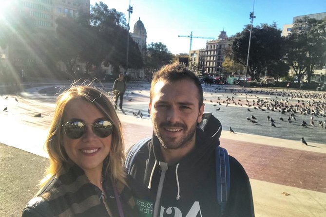 Barcelona Food Tour: Market & Gothic Quarter with Expert Guide - The guides make a real difference