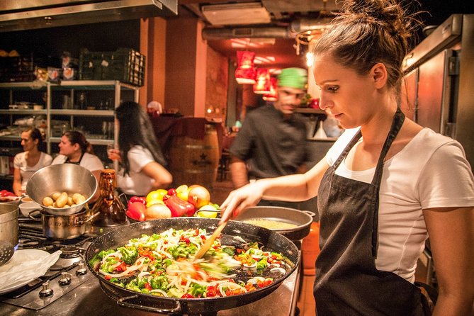 Barcelona : Paella Cooking Experience + Boqueria Market Exclusive Tour - Making sangria and eating tapas