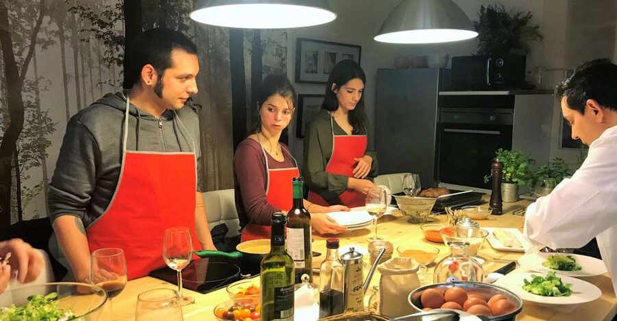 Barcelona: Paella Cooking Workshop and Market Tour - Why the small group matters