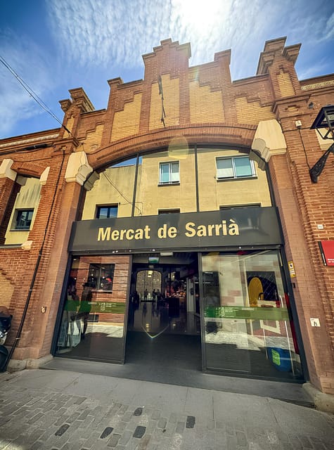 ⭐︎ Barcelona: Paella Maestro Market Tour & Sangria & Tapas - Starting with Barcelona’s Sarrià Market