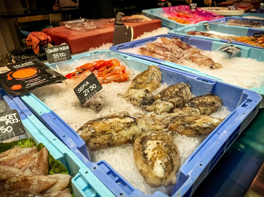 ⭐︎ Barcelona: Paella Maestro Market Tour & Sangria & Tapas - Learning what makes paella different