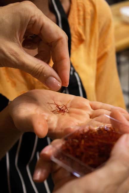 Barcelona: Seafood Paella Cooking Class & Boqueria market - Should you book it?