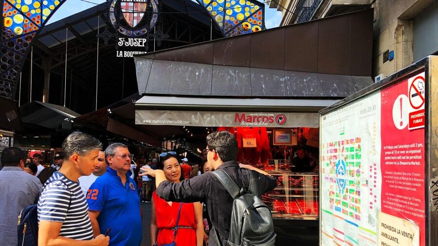 Barcelona: Street Food & Sightseeing Tour with Local Market - Why La Boqueria gives this tour its flavor
