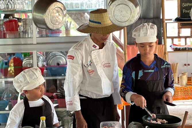 Battambang: Cooking Class and Market Touring - A tuk-tuk ride into Battambang’s food scene