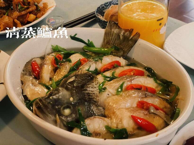 Beijing Market Tour with 10-course Family Feast - Who should book this Beijing experience?