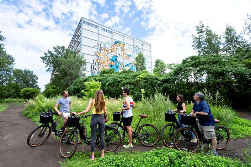 Bike/E-bike tour Plateau,MileEnd, Jean-Talon Market by Fitz - Mile End, Montreal bagels, and the cultural side of the route