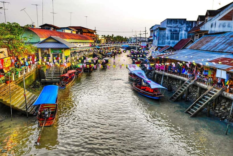 BKK: Damnoen Floating Market, Maeklong Rail & River Bridge - Practical details before you commit