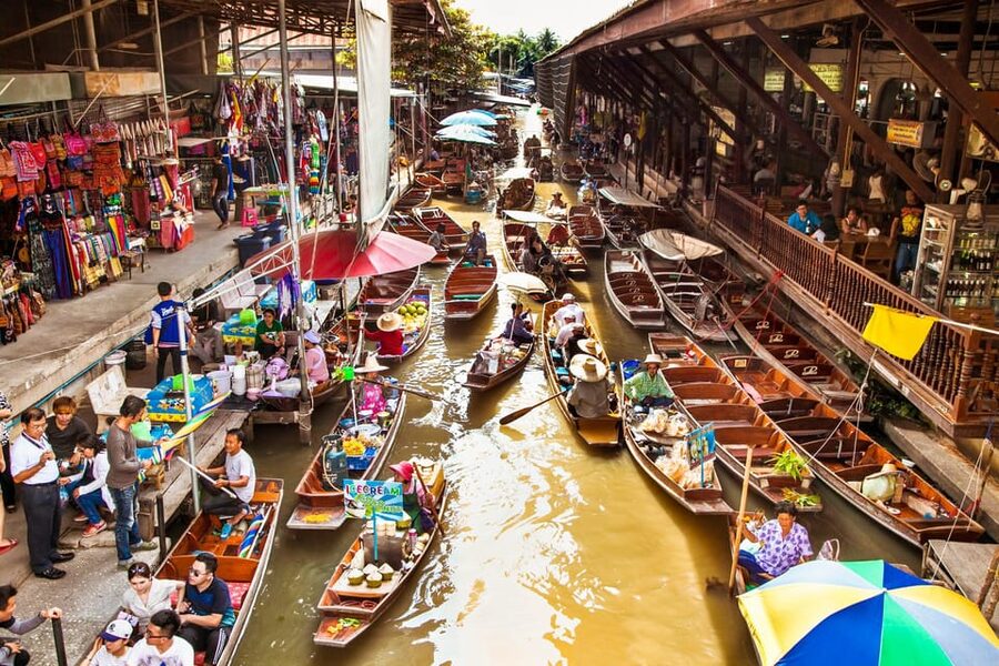 BKK : Private Damnoen Saduak Floating Market Half Day - The canal-side communities are the real reason to go