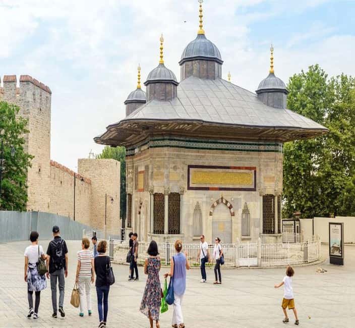 Blue Mosque, Hagia Sophia, Topkapi Palace &Grand Bazaar Tour - Who will get the most from this tour