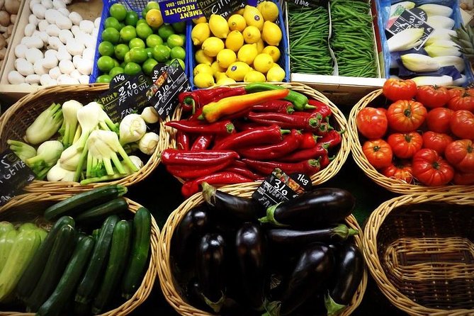 Bordeaux Old Town & Market Local Food with Wine Tastings Tour - Cheese, charcuterie and pastries along the way