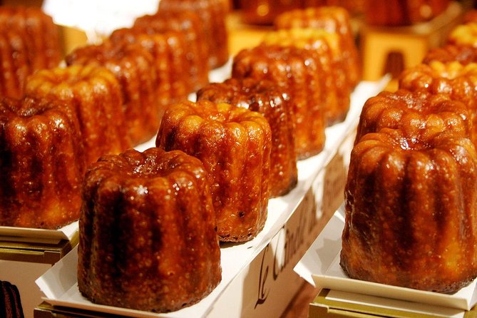 Bordeaux Old Town & Market Local Food with Wine Tastings Tour - Exploring the Capucins market quarter