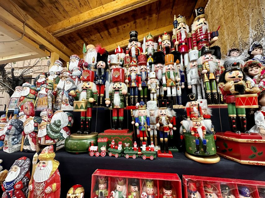 Budapest: Christmas Market Guided Walking Tour with Tastings - Should you book this Budapest market experience?