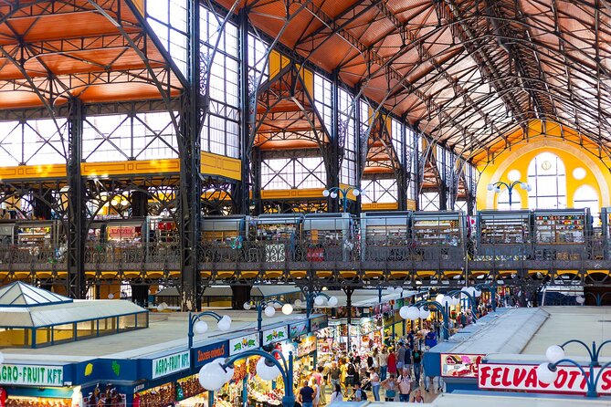 Budapest Grand Market Tasting Tour - Small Group & Local Guide - The guides make the difference