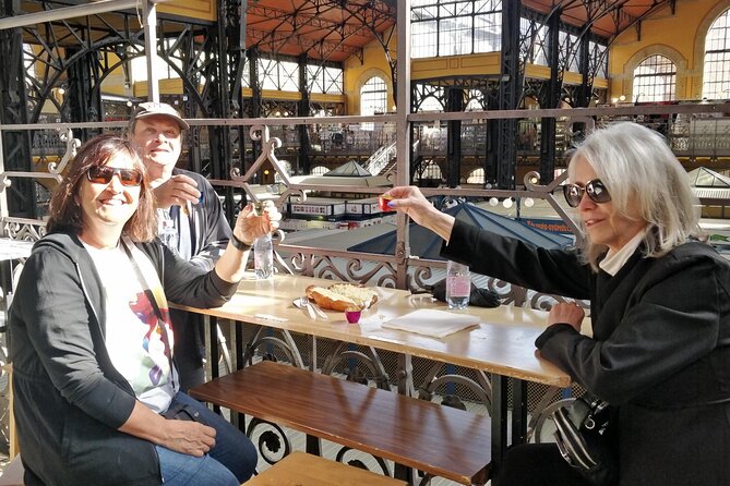 Budapest Great Market Hall Chef‑Led Private Tasting Tour - Sweet stops: strudel, Turo Rudi, and Konyakmeggy