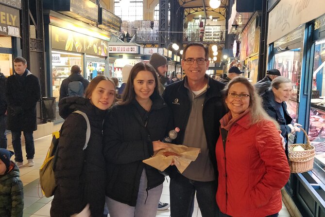 Budapest Great Market Hall Chef‑Led Private Tasting Tour - Paprika, souvenirs, and the value of local advice