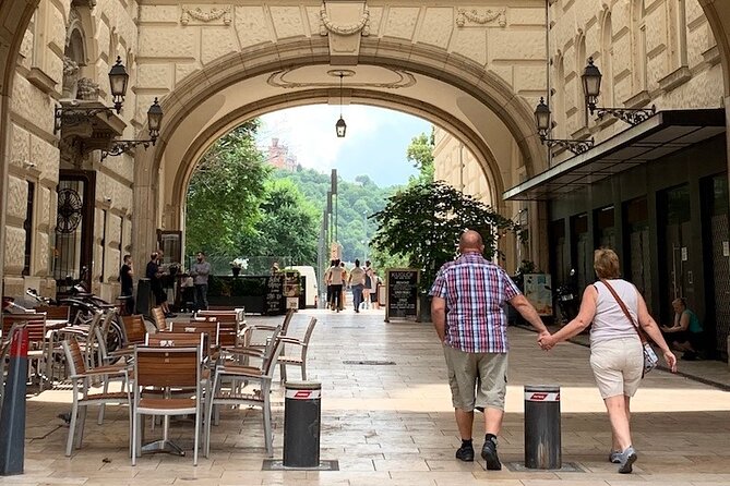 Budapest's Central Market Hall And Hosok Tere With A Local Host - Key points to know before booking