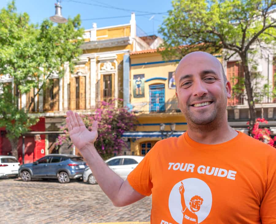 Buenos Aires: San Telmo and Market Guided Walking Tour - Why San Telmo works so well as a walking tour