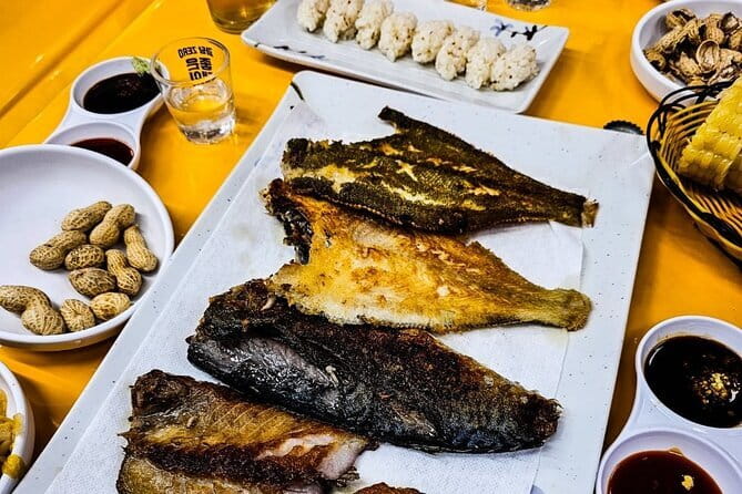Busan: Food Crawl with Fish Market, Soju Tents & Local Snacks - Who will enjoy this night most