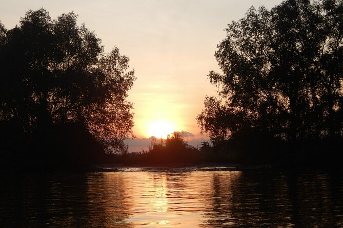 Cai Rang floating market, see sunrise, CaCao orchard, small canal - A seven-hour route with a useful finish time