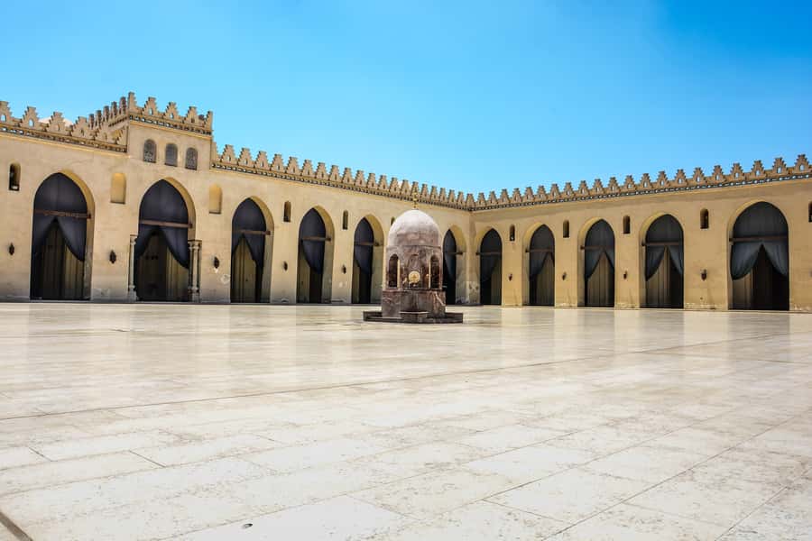 Cairo: 2-Day Pyramid, Museum, Bazaar Private Tour - Old Cairo: mosque, market, and Moez Street