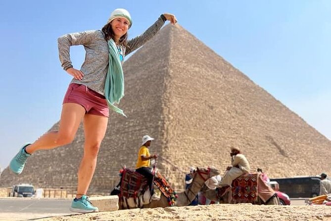 Cairo 8 Hour Private Tour Giza Pyramids, Egyptian Museum & Bazaar - From museum cases to the Giza Plateau