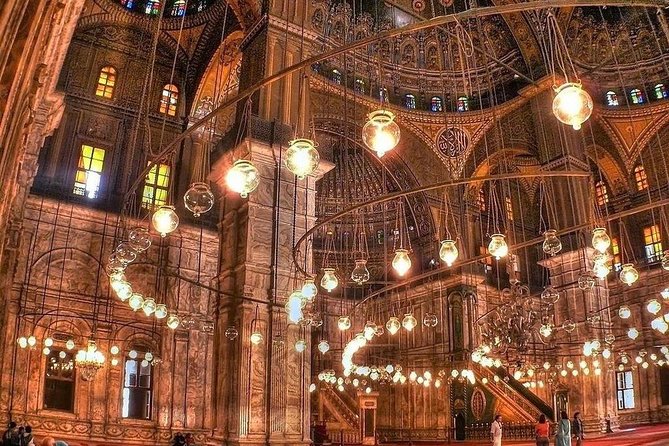 Cairo Day Tour visit Egyptian Museum, Citadel and Khan Khalil Bazaar - What the guides add