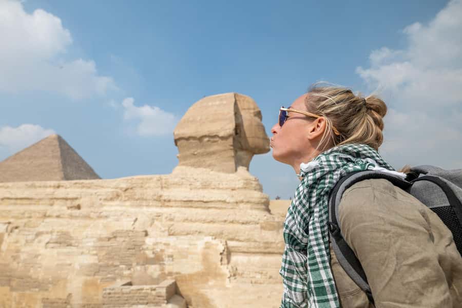 Cairo: Giza Pyramids, Museum & Bazaar Tour with Lunch - Starting at the Giza Pyramids