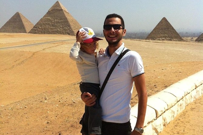 Cairo in One Day: Egyptian Museum,Pyramids Of Giza and Khan Khalil Bazaar - One day, three very different sides of Cairo