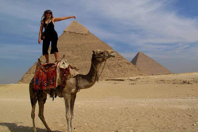 Cairo Private Tours To Giza Pyramids,Egyptian Museum & Bazaar - The guide makes the biggest difference