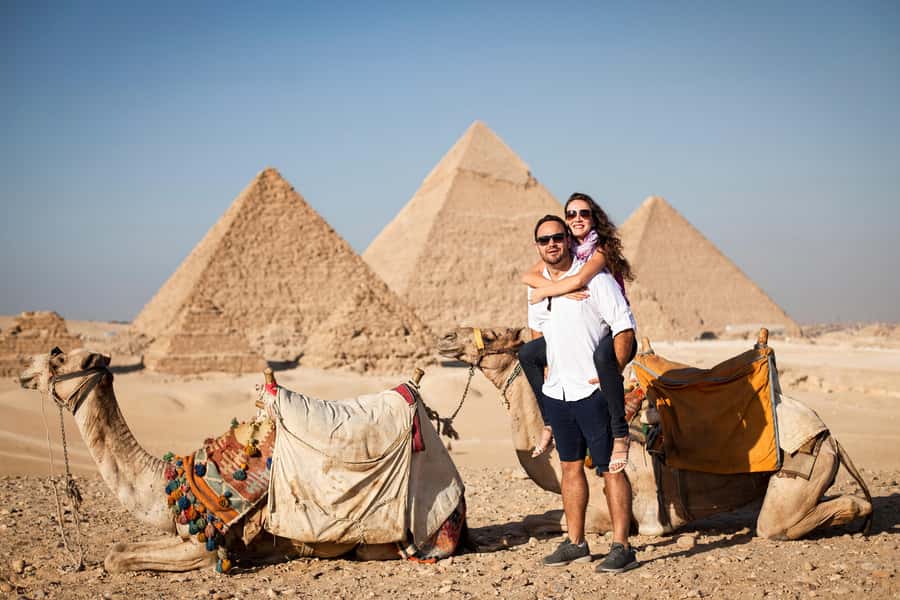 Cairo: Pyramids, Bazaar, Citadel Tour with Photographer - Lunch and the cost of eating