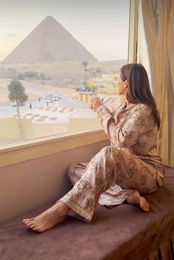 Cairo: Pyramids, Bazaar & Museum with Female Guide - Starting at the Giza Pyramids