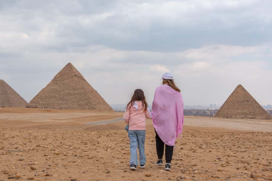 Cairo: Pyramids, Memphis, Sakkara, Dahshur & Bazaar Day Tour - The Sphinx and Valley Temple in a compact visit