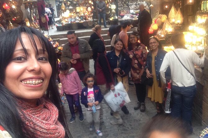 Cairo VIP Guided Tour to Khan El-Khalili Market with Lunch - Egyptian cotton at Khan el-Halw Center