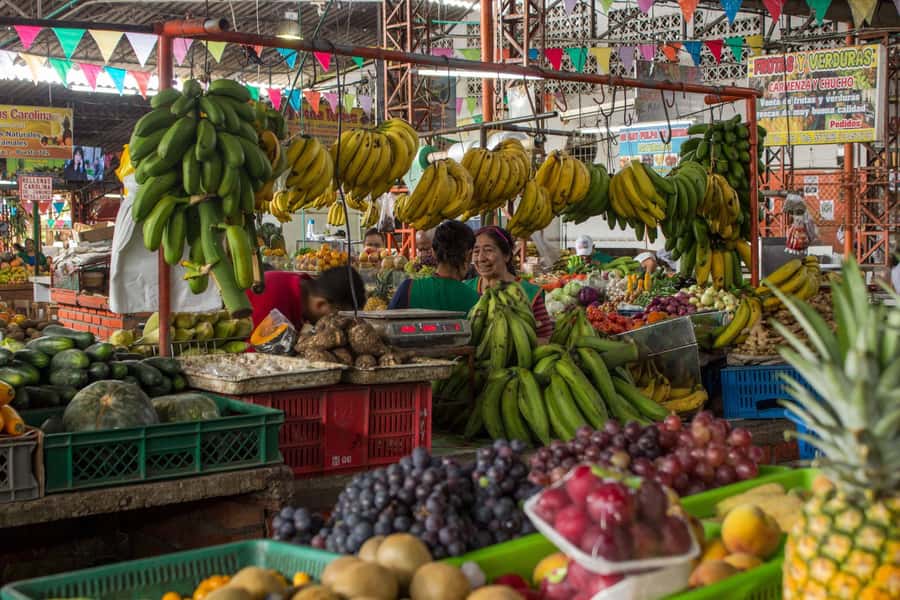 Cali: Fruit Market Walking Tour with Tastings - Key points at a glance