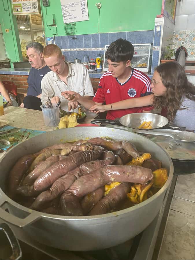 Cali: Fruit Market Walking Tour with Tastings - The Cauca River Valley connection