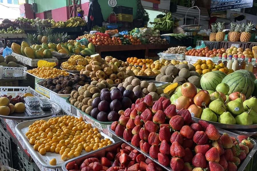 Cali: Fruit Market Walking Tour with Tastings - From La Palmera Hostel into the Alameda district