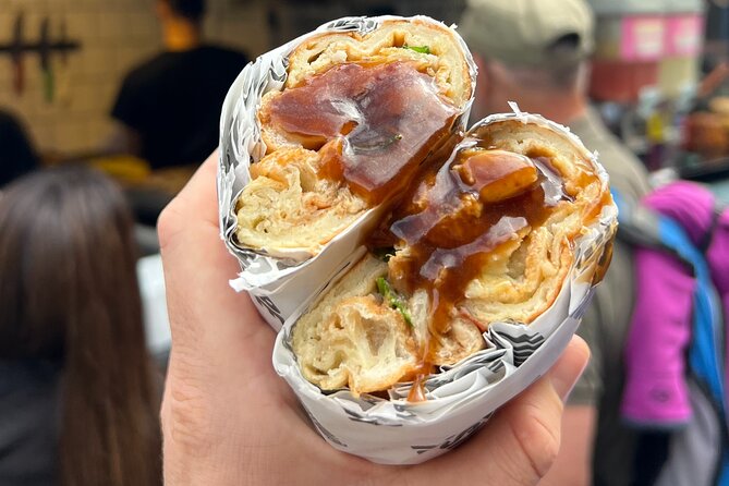 Camden Market Food Tour of 7 Tastings, Gin, Street Food & More - Camden Lock Market brings back the energy