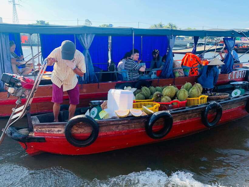 Can Tho: Cai Rang Floating Market and Canals - What the guide adds to the experience