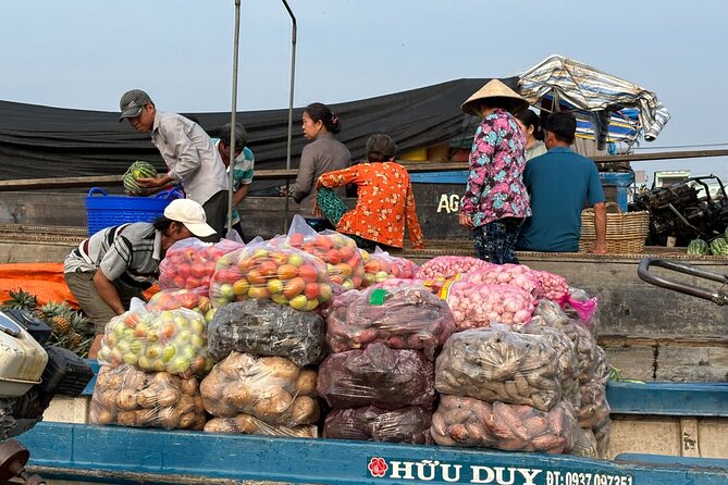 Can Tho: Floating Market, Canals, Nature Reserve & Forest - The 5:30 a.m. start and An Binh Market