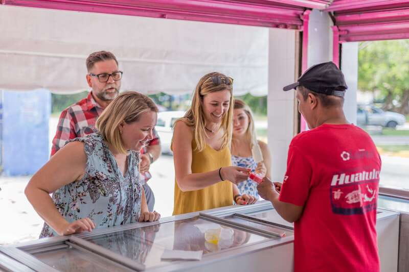 Cancún: Street Food, Local Market and Urban Art Tour - Group comfort, guides, and the pace