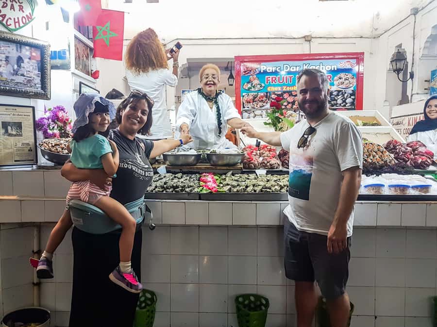 Casablanca: Central Market Food Tour with Tastings and Lunch - Finishing with dessert at La Sqala