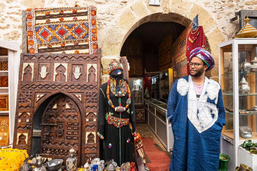 Casablanca: Traditional Souks Shopping Private Tour - Food and spice stalls: the most useful shopping stop