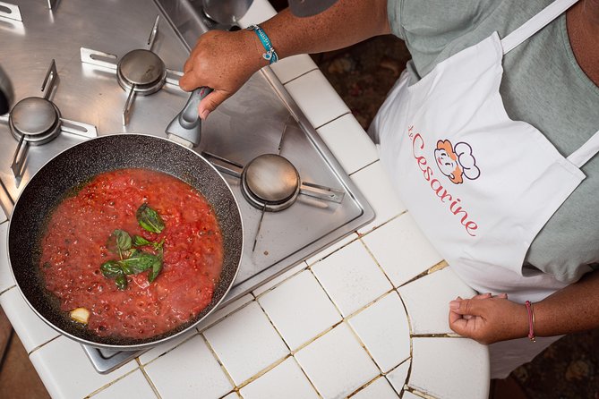 Cesarine: Small Group Market Tour & Cooking Class in Alberobello - Starting at the market around 10:00 am