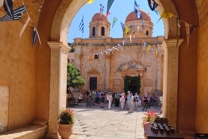 Chania: Old Town, Public Market, Hill of Prophet Elias, Agia Triada - The vehicle and pickup service matter more than they sound