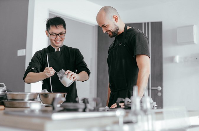 Chef Samuel's Private Malaysian Cooking Class with Wet Market Tour - Coffee and breakfast at a local kopitiam